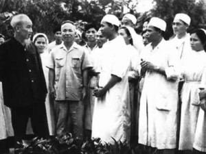 Kỷ niệm 67 năm Ngày Thầy thuốc Việt Nam (27/02/1955 - 27/02/2022): Nhớ lời dạy của Bác Hồ về người thầy thuốc