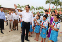 Cố chủ tịch nước Trần Đại Quang thăm và là việc tại xã Nghĩa Đồng năm 2017